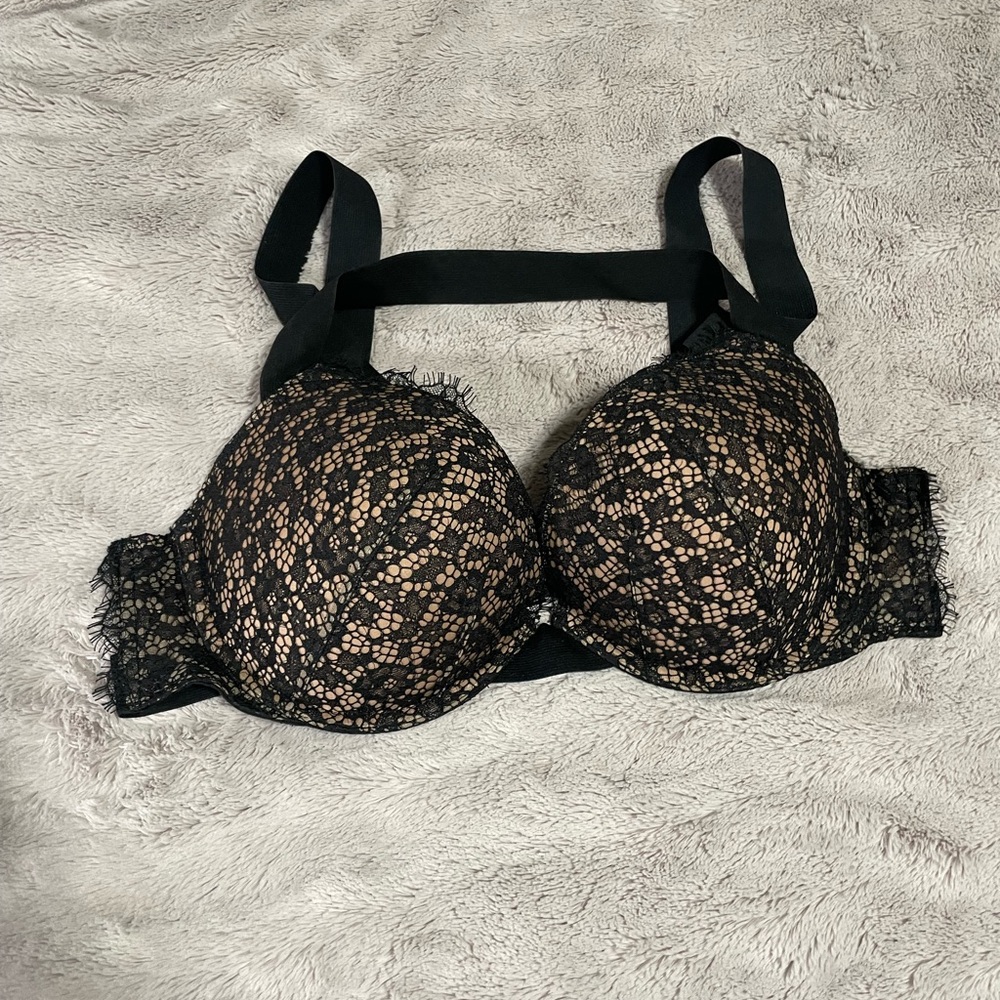 38C Victoria’s Secret Black Lace Bra